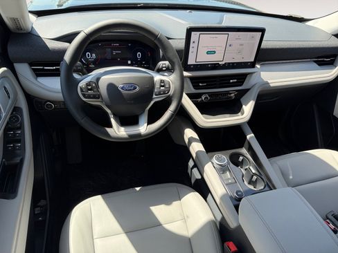 New 2026 Ford Explorer Active image 15