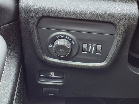 New 2026 Jeep Grand Cherokee L Limited AWD/4WD image 16