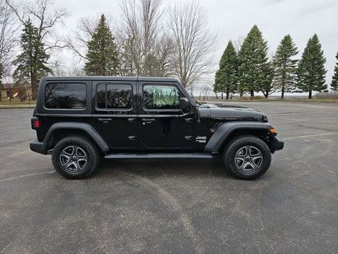 Used 2019 Jeep Wrangler Unlimited Sport S image 7
