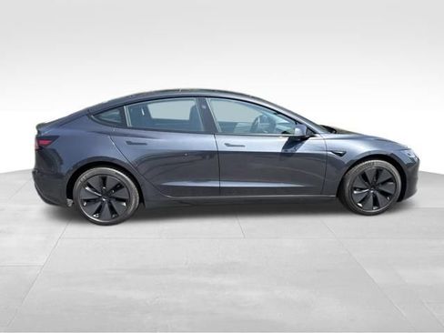 Used 2025 Tesla Model 3 Long Range RWD image 12