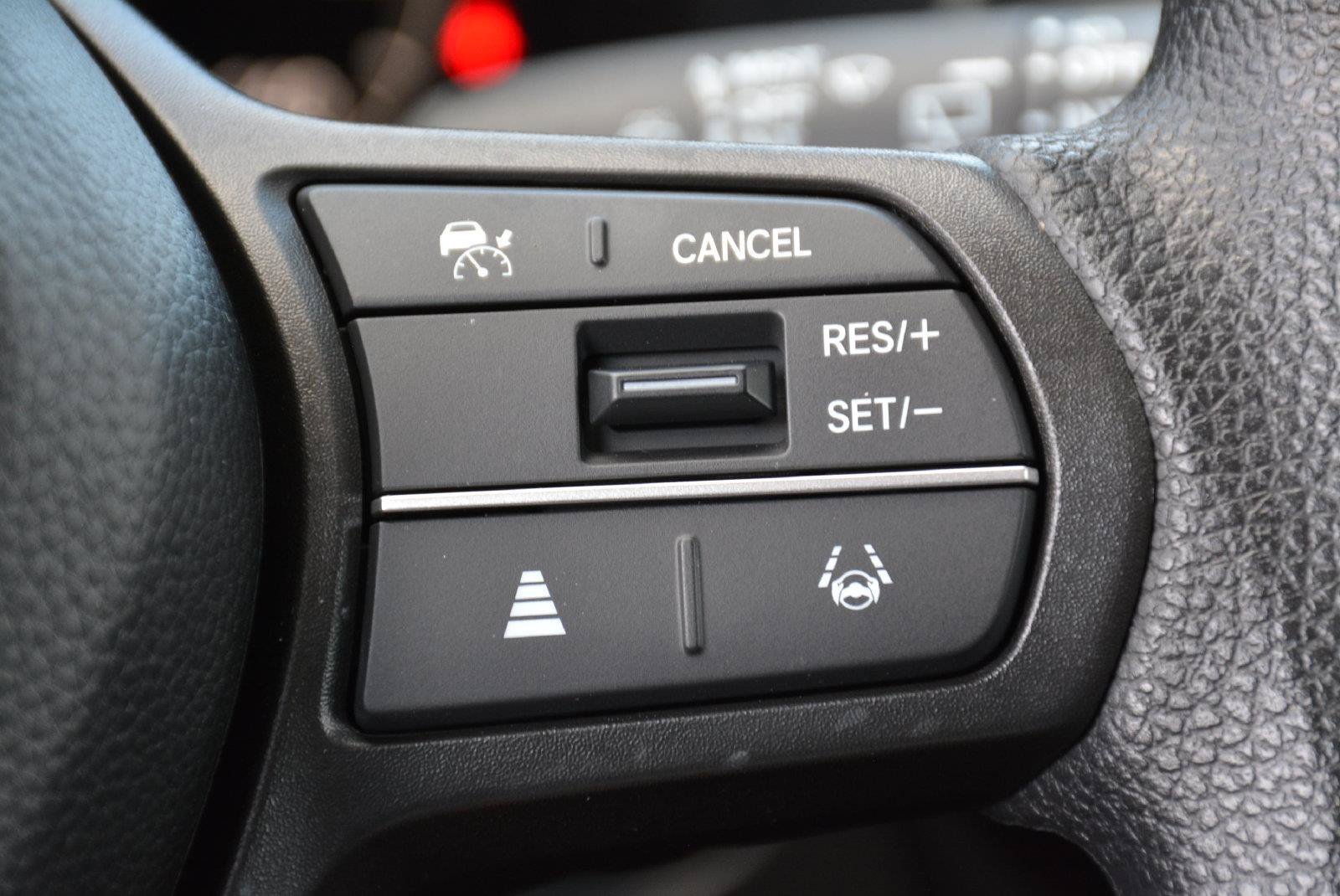 Used 2027 Honda HR-V LX image 31