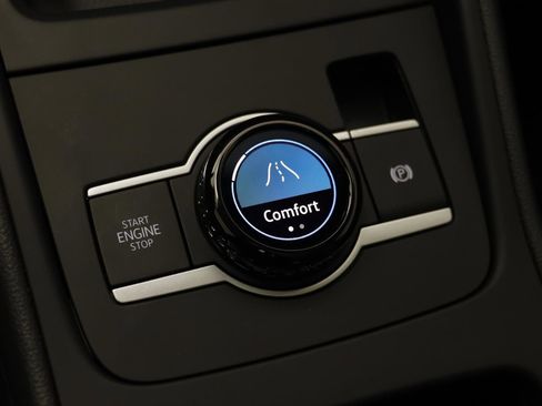 New 2026 Volkswagen Tiguan SE image 10