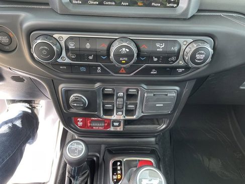 New 2023 Jeep Wrangler Unlimited Rubicon 4xe w/ Cold Weather Group image 13