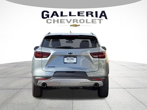 New 2026 Chevrolet Blazer LT w/ Convenience Package FWD image 6