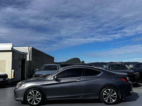 Used 2017 Honda Accord EX-L image 1