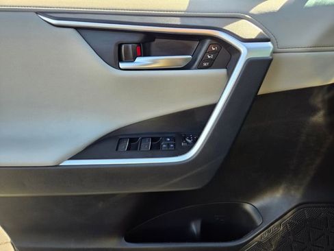 Certified 2025 Toyota RAV4 Limited w/ Advanced Technology Package image 19