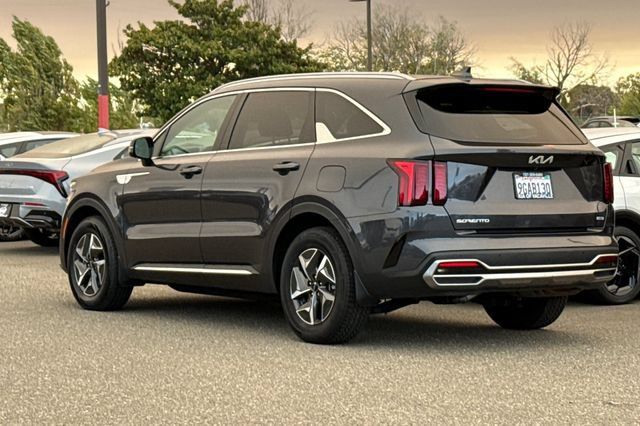 Certified 2023 Kia Sorento EX FWD image 8