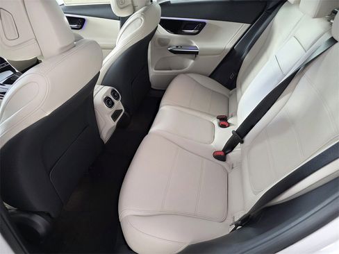 New 2026 Mercedes-Benz GLC 300 4MATIC image 10