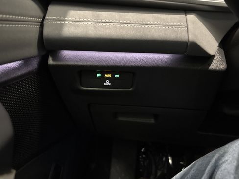 New 2026 Volkswagen Tiguan SE image 22