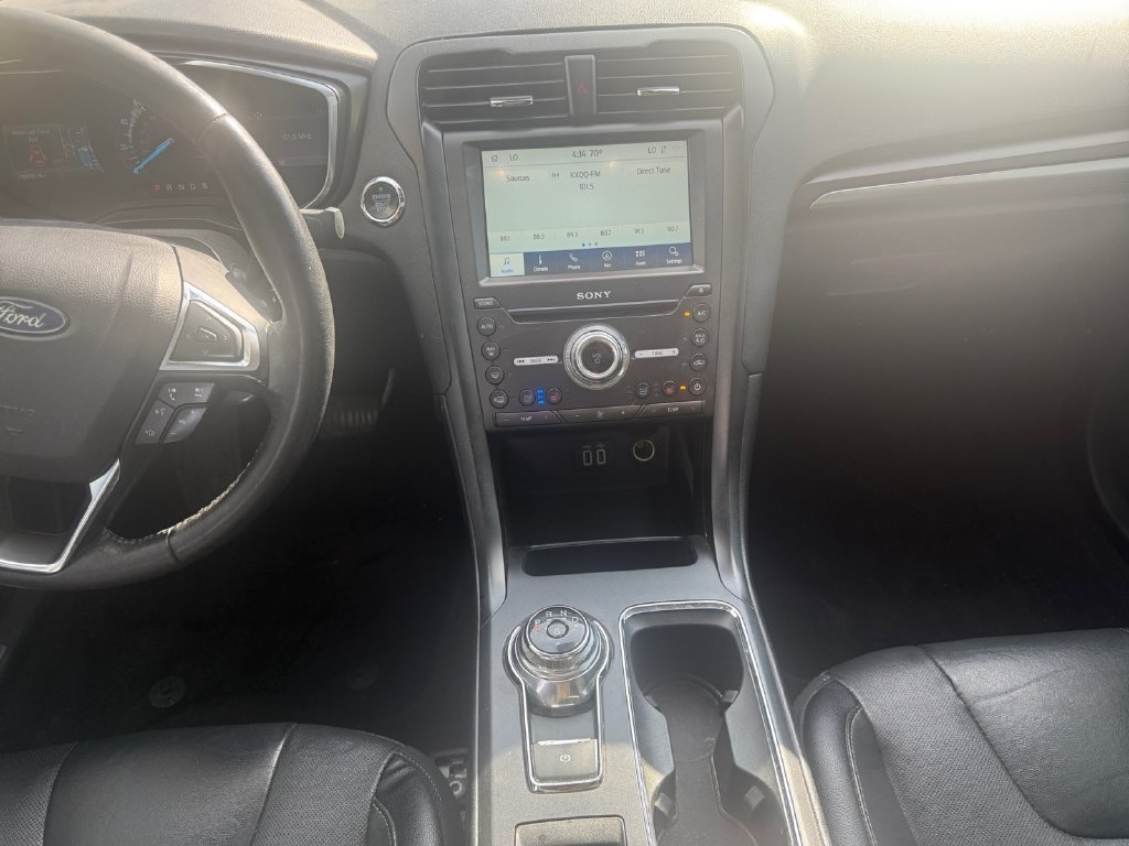 Used 2020 Ford Fusion Titanium AWD/4WD image 9