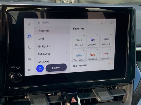 Used 2025 Toyota Corolla LE image 20