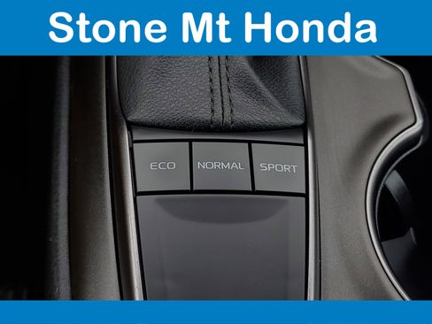 Used 2024 Toyota Camry SE FWD image 28