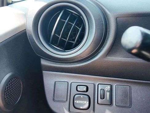 Used 2014 Toyota Prius C Two image 11