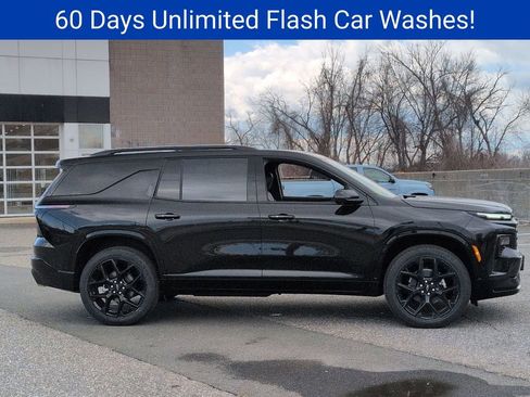 New 2026 Chevrolet Traverse RS w/ LPO, Floor Liner Package image 2