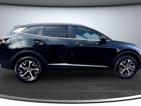 Used 2023 Kia Sportage EX AWD/4WD image 4