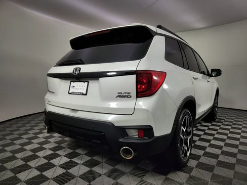 Used 2023 Honda Passport Elite image 5