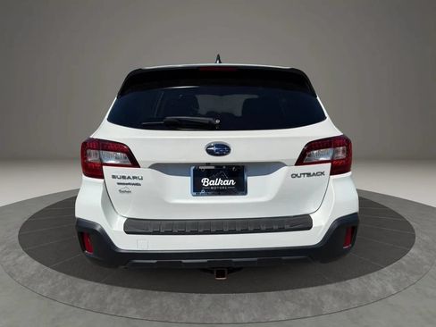 Used 2018 Subaru Outback 2.5i Premium AWD/4WD image 6
