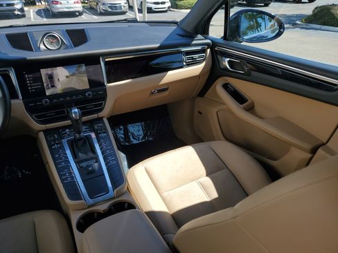 Used 2019 Porsche Macan S image 15