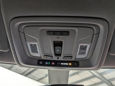 Used 2022 GMC Sierra 2500 SLE w/ SLE Convenience Package image 28