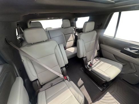 Used 2022 GMC Yukon SLT w/ SLT Premium Package AWD/4WD image 17