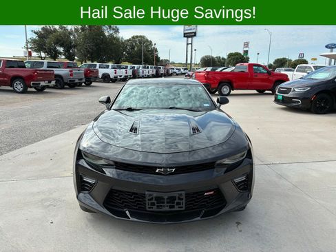 Used 2018 Chevrolet Camaro SS RWD image 11