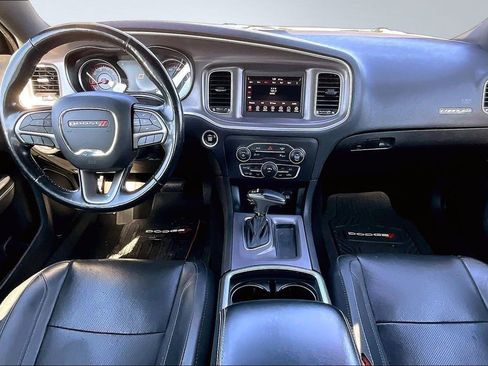 Used 2019 Dodge Charger SXT w/ Leather Interior Group image 16