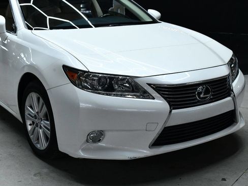 Used 2015 Lexus ES 350 w/ Premium Package image 8