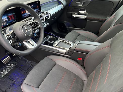 New 2026 Mercedes-Benz GLB 35 AMG 4MATIC image 8