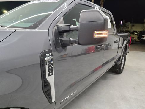 Used 2023 Ford F250 XLT AWD/4WD image 11
