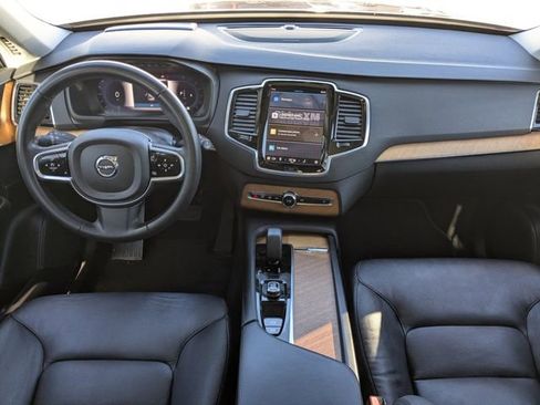 Certified 2023 Volvo XC90 B5 Plus image 21