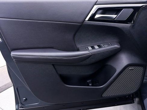 New 2026 Mitsubishi Outlander SE image 7