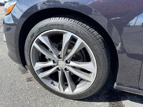 Used 2022 Chevrolet Malibu Premier FWD image 6
