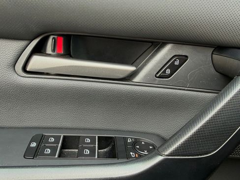 Used 2025 MAZDA CX-50 AWD 2.5 S w/ Premium Package image 18