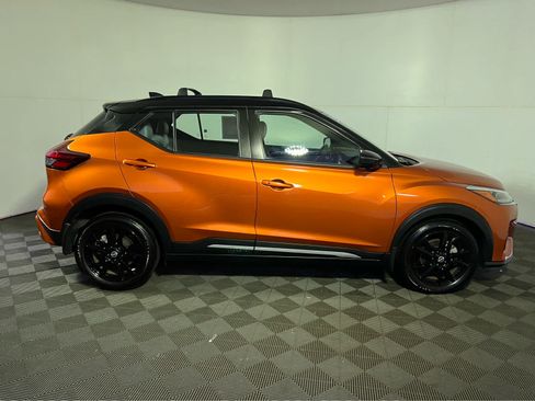 Certified 2023 Nissan Kicks SR w/ SR Premium Package FWD image 8