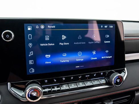 Used 2024 Chevrolet Colorado Z71 w/ Z71 Convenience Package 2 image 24