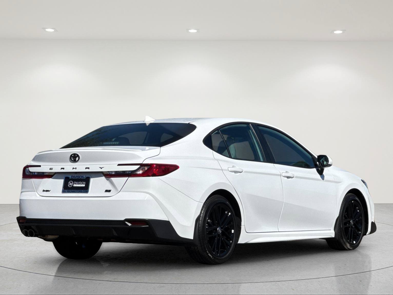 Used 2026 Toyota Camry SE w/ Multimedia Upgrade Package FWD image 6