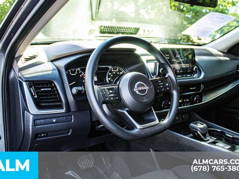 Used 2022 Nissan Rogue SV FWD image 22