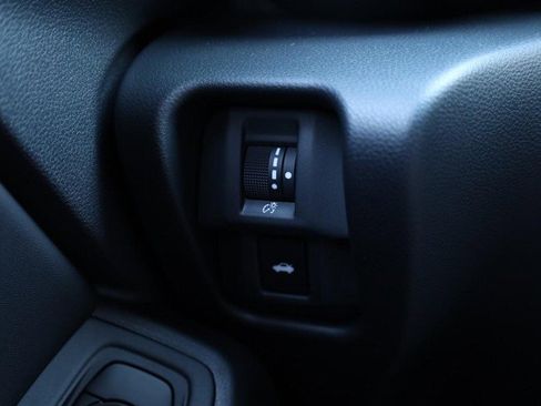 New 2025 Toyota GR86 Premium image 17