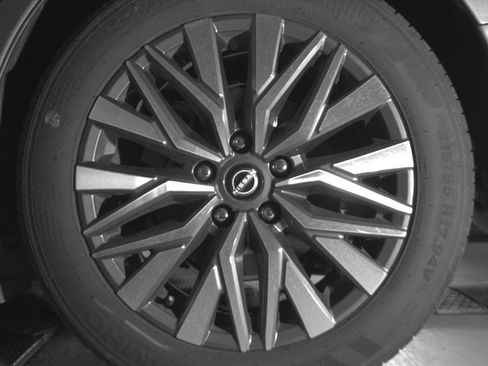 Used 2025 Nissan Altima 2.5 SV image 14