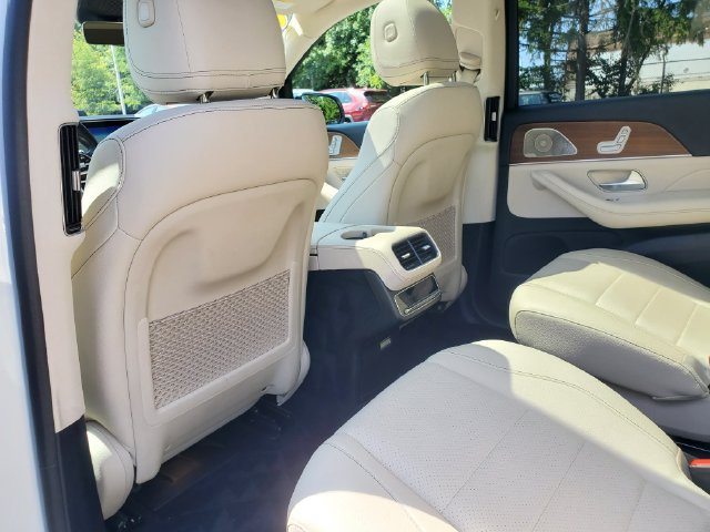 Used 2022 Mercedes-Benz GLS 450 4MATIC image 12