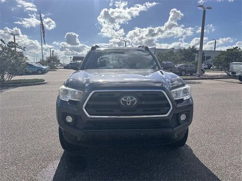 Used 2019 Toyota Tacoma SR5 image 9