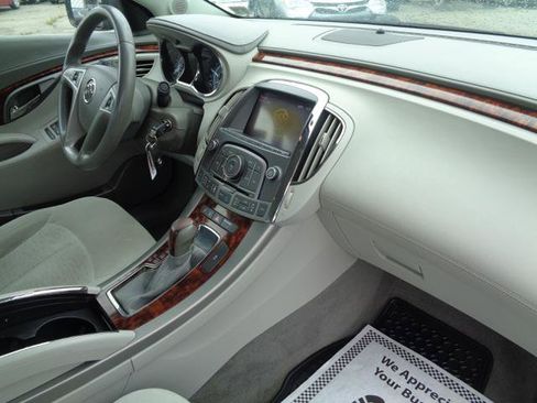 Used 2013 Buick LaCrosse FWD image 20