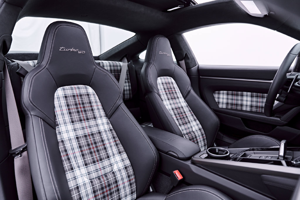 Used 2025 Porsche 911 Turbo S AWD/4WD image 47