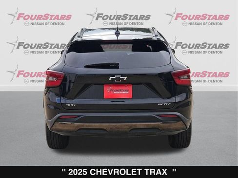 Used 2025 Chevrolet Trax ACTIV w/ Driver Confidence Package FWD image 5