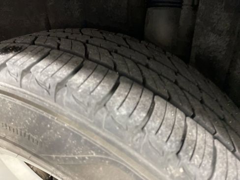 Used 2019 Volkswagen Atlas SE FWD image 37