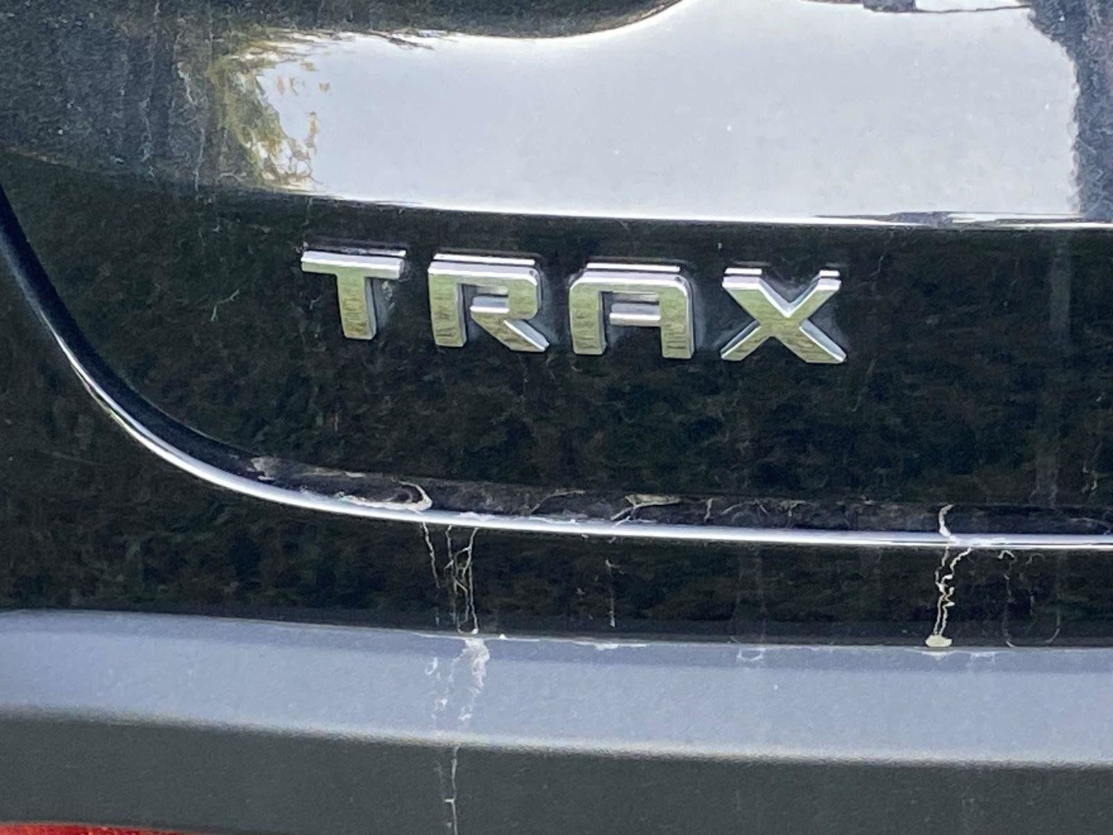 Used 2025 Chevrolet Trax LT FWD image 12