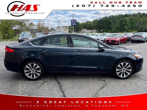 Used 2020 Ford Fusion SE image 7