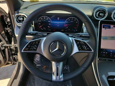 Certified 2025 Mercedes-Benz GLC 300 image 24