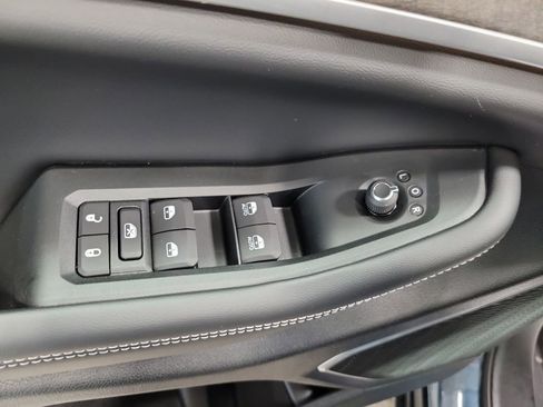 New 2026 Jeep Grand Cherokee Limited w/ Limited Altitude Package AWD/4WD image 12