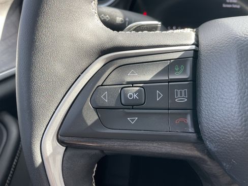 Certified 2023 Jeep Grand Cherokee Limited image 46